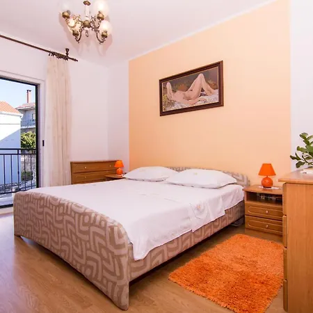 Mm Daire Trogir